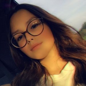 Meet your Posher, Valeska